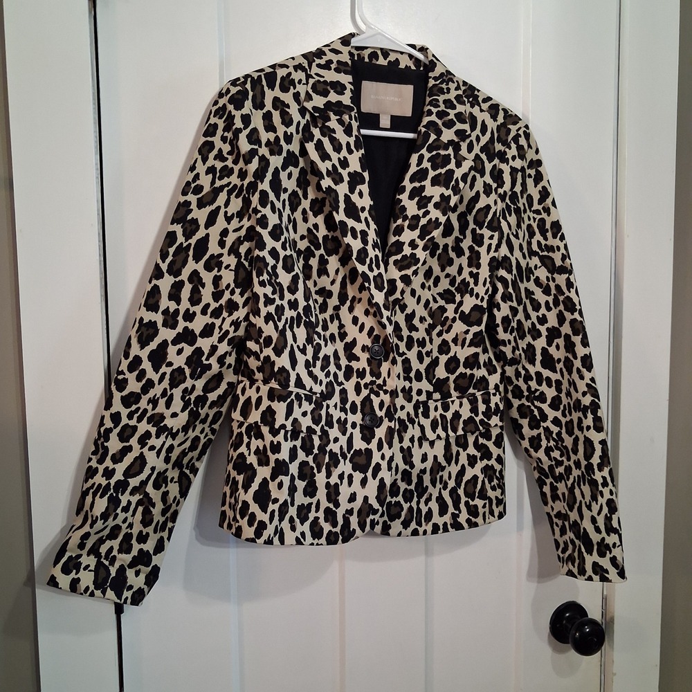 Banana Republic Blazer Women 10 Tan Leopard Print Two Button Career Mob Wife